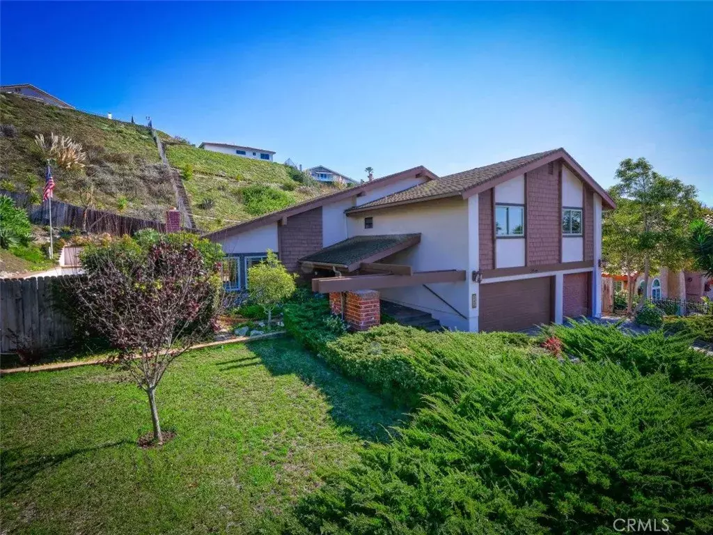 Rancho Palos Verdes, CA 90275,30406 Via Rivera