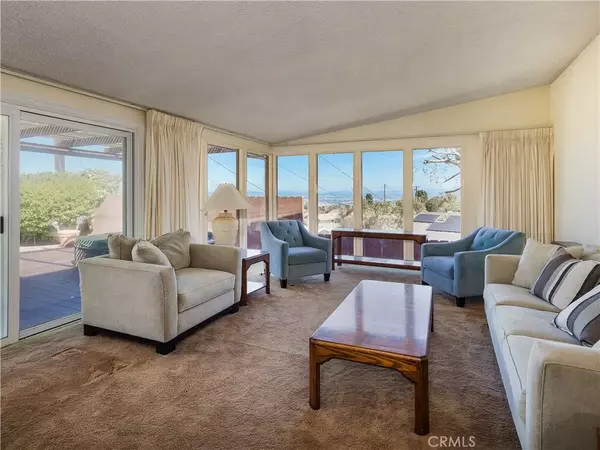 Rancho Palos Verdes, CA 90275,26915 Grayslake Road