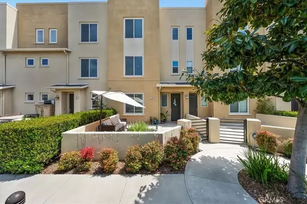 Hawthorne, CA 90250,5565 Ocean #103