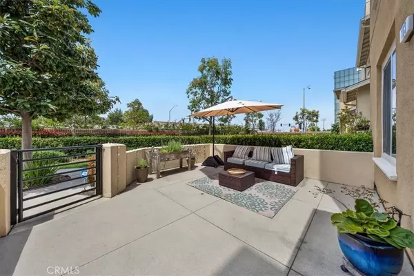 Hawthorne, CA 90250,5565 Ocean #103