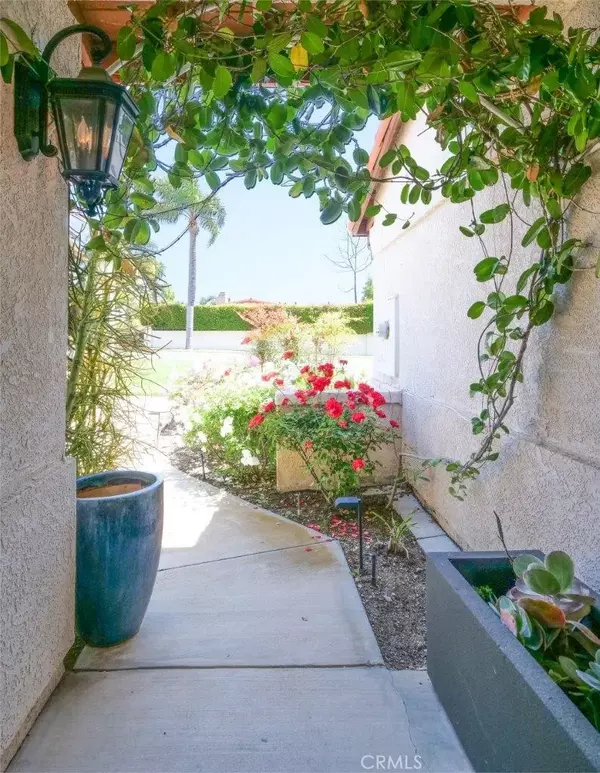 Rancho Palos Verdes, CA 90275,6501 Beachview Drive