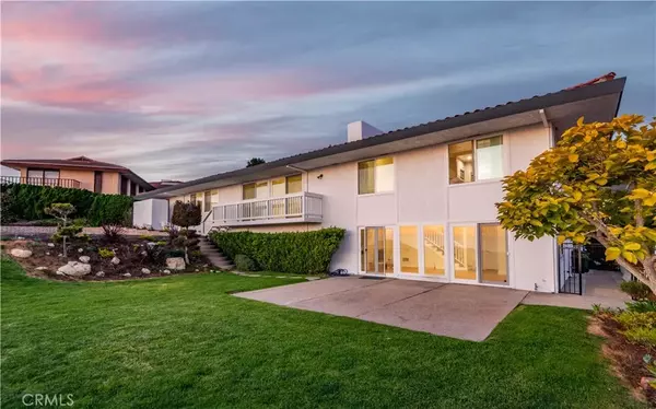 Rancho Palos Verdes, CA 90275,7183 Avenida Altisima