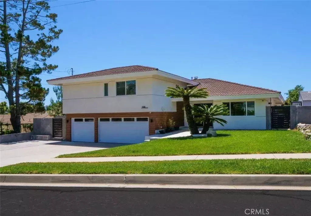 Rancho Palos Verdes, CA 90275,28111 Braidwood Drive