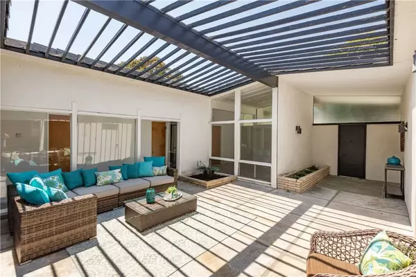 Rolling Hills Estates, CA 90274,30 Pony Lane