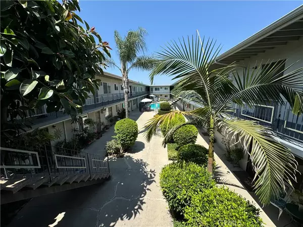 North Hollywood, CA 91605,7745 Laurel Canyon Boulevard #29