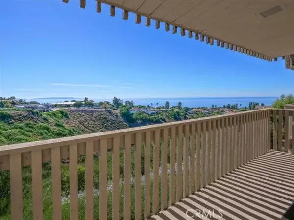 6526 Ocean Crest Drive #A204, Rancho Palos Verdes, CA 90275