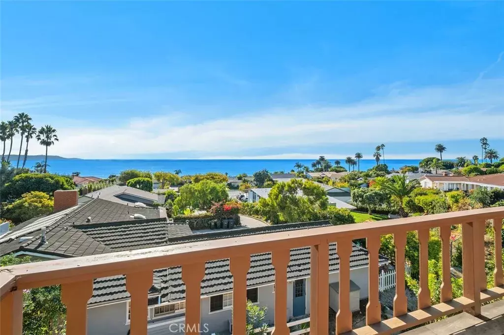 Rancho Palos Verdes, CA 90275,7284 Berry Hill Drive