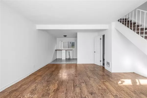 Inglewood, CA 90302,719 N Eucalyptus Avenue #3C