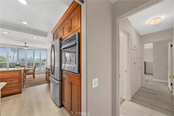 Rancho Palos Verdes, CA 90275,32679 Seagate Drive #204