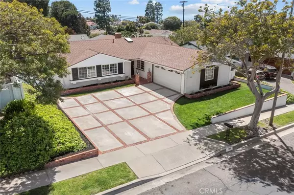 Rancho Palos Verdes, CA 90275,7016 Abbottswood Drive