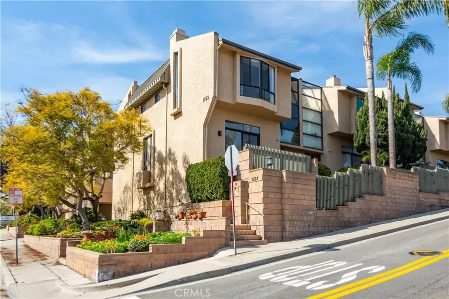 1923 Marshallfield Lane #A, Redondo Beach, CA 90278