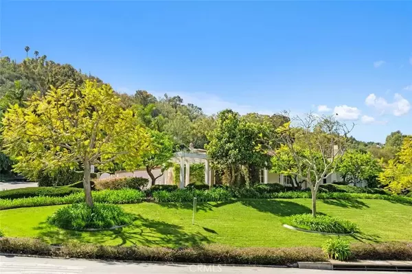 Palos Verdes Estates, CA 90274,2727 Via Elevado