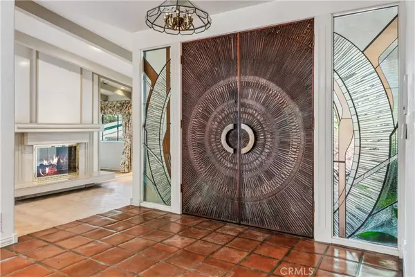 Palos Verdes Estates, CA 90274,940 Paseo La Cresta