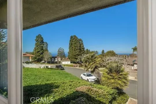 Palos Verdes Estates, CA 90274,1544 Via Boronada