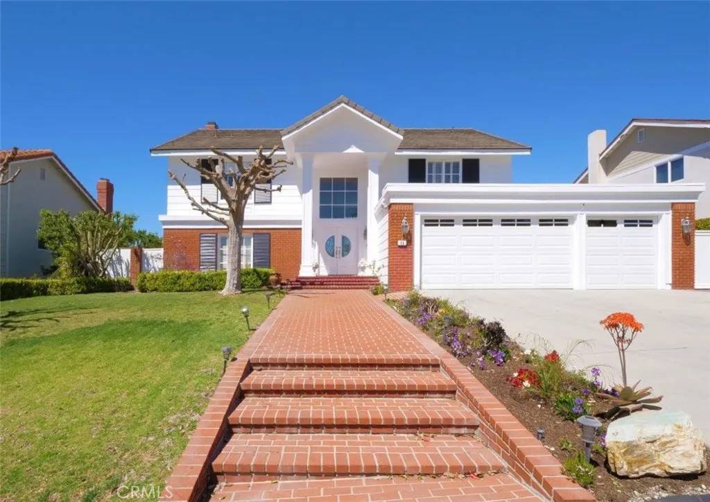 49 Country Lane, Rolling Hills Estates, CA 90274