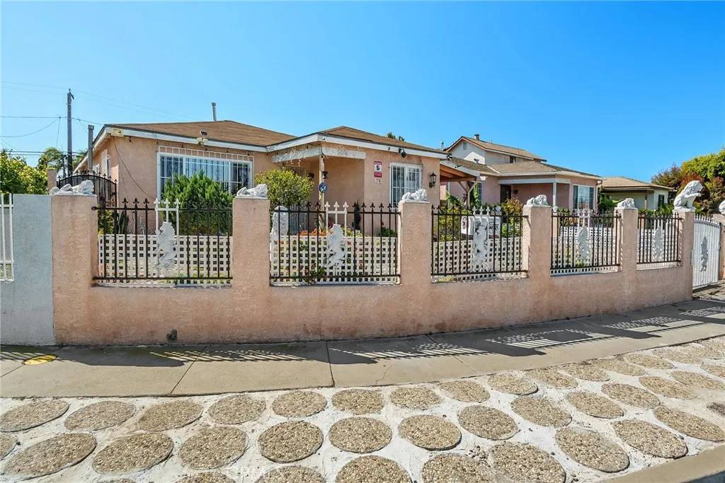 3830 W 118th Street, Hawthorne, CA 90250