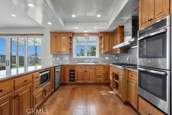 Palos Verdes Estates, CA 90274,1705 Via Zurita