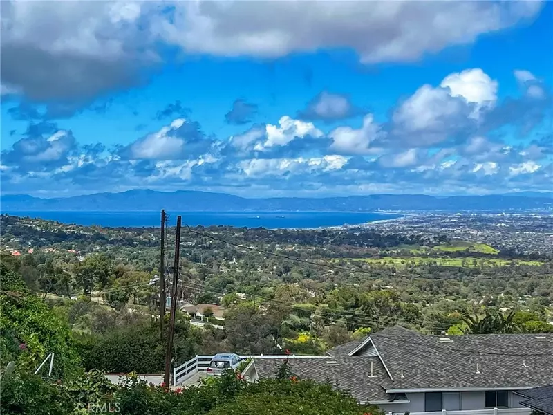 19 Surrey Lane, Rancho Palos Verdes, CA 90275