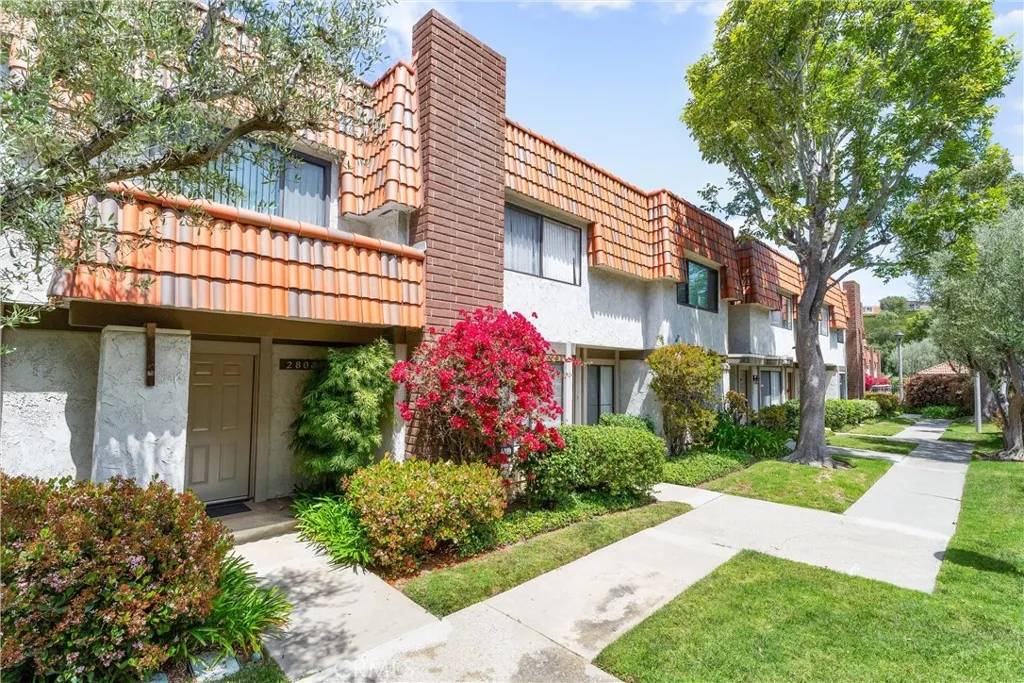 Rancho Palos Verdes, CA 90275,28039 Ridgebrook Court