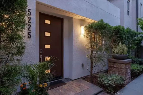 Hawthorne, CA 90250,5225 Pacific Terrace