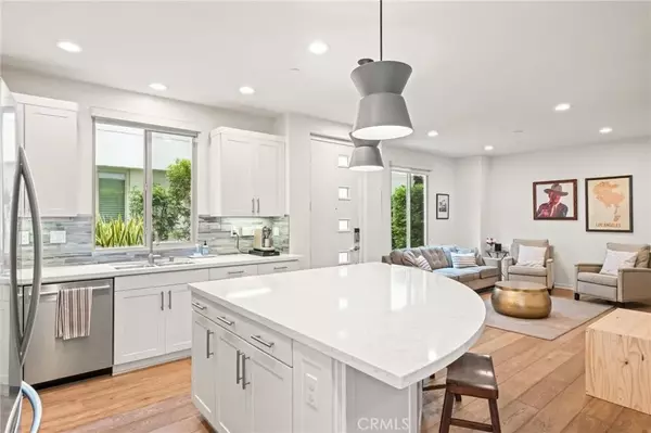 Hawthorne, CA 90250,5225 Pacific Terrace