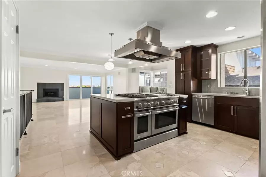 1817 11th Street #C, Manhattan Beach, CA 90266