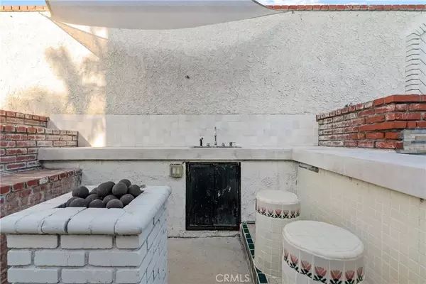 Lakewood, CA 90712,5144 Meadow Wood Avenue