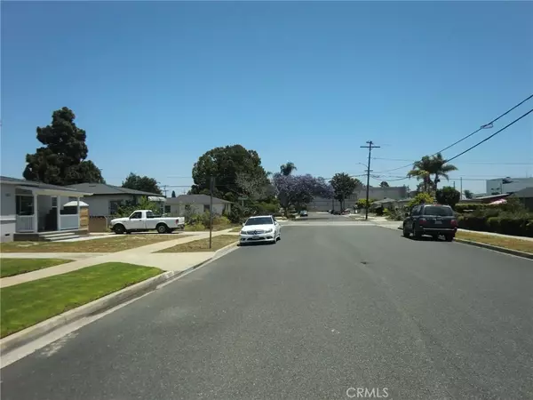 Gardena, CA 90249,1907 W 154th Place
