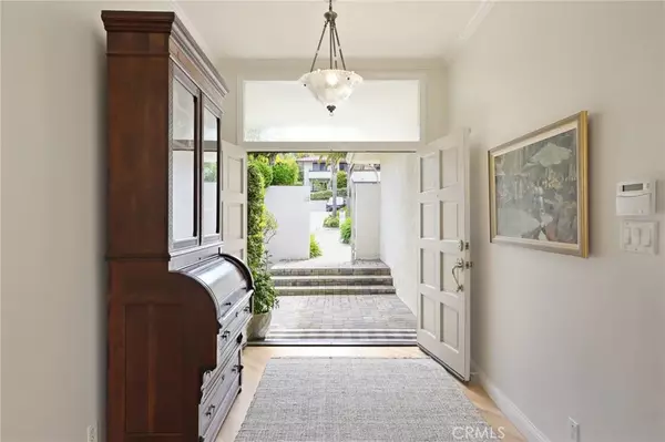 Palos Verdes Estates, CA 90274,1917 Via Estudillo