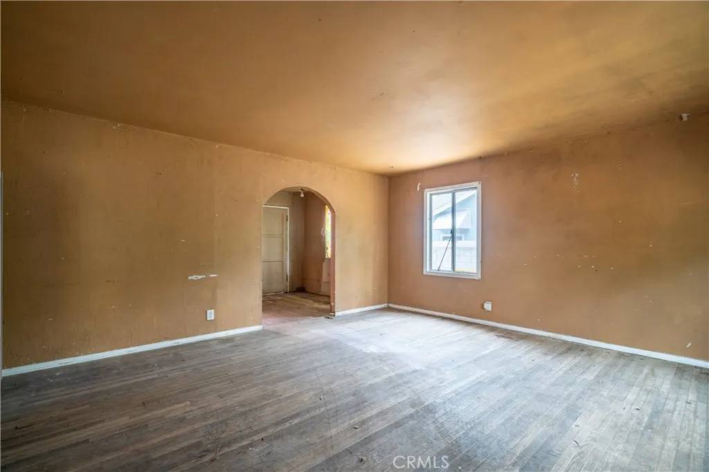 Arleta, CA 91331,13500 Goleta Street