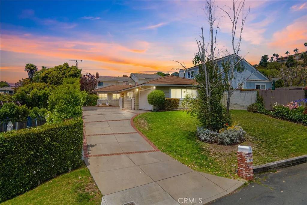 1709 Espinosa Circle, Palos Verdes Estates, CA 90274