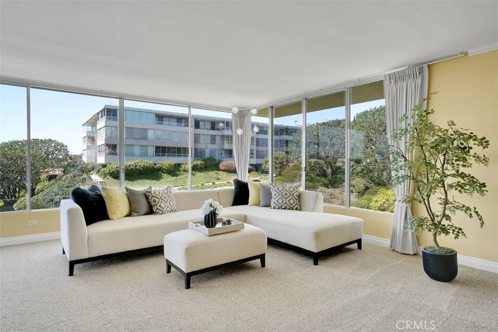 32679 Seagate Drive #302, Rancho Palos Verdes, CA 90275