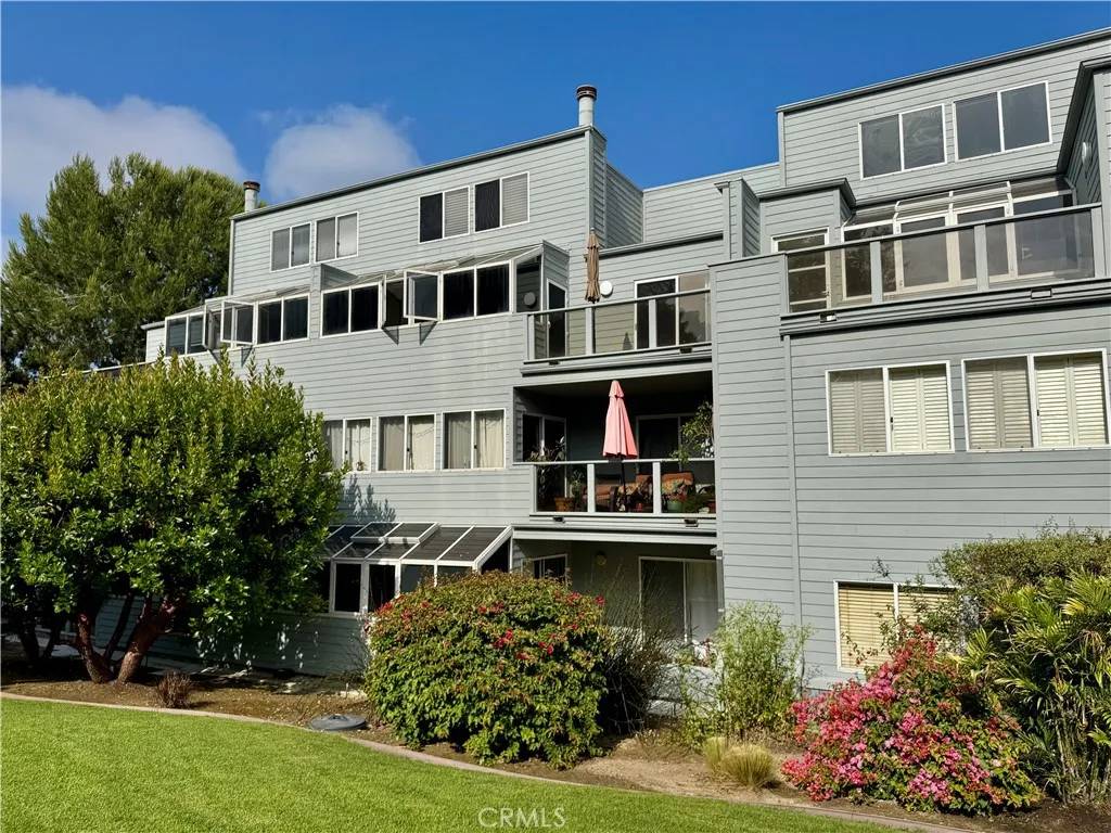 240 The Village #108, Redondo Beach, CA 90277