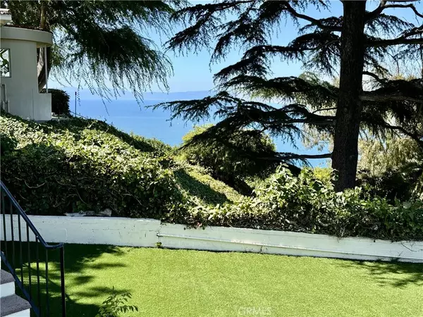 Palos Verdes Estates, CA 90274,888 Via Del Monte