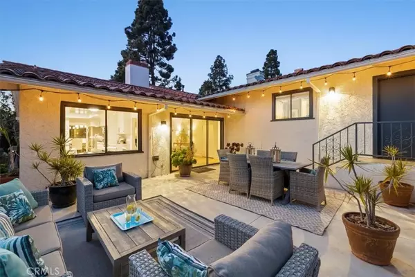 Palos Verdes Estates, CA 90274,1716 Via Zurita