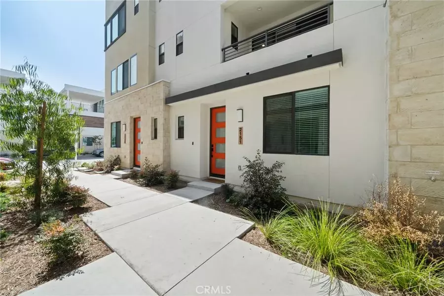 2151 Crescent Walk, Gardena, CA 90249