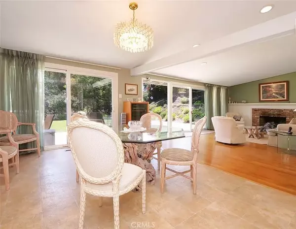 Rancho Palos Verdes, CA 90275,27056 Shorewood Road