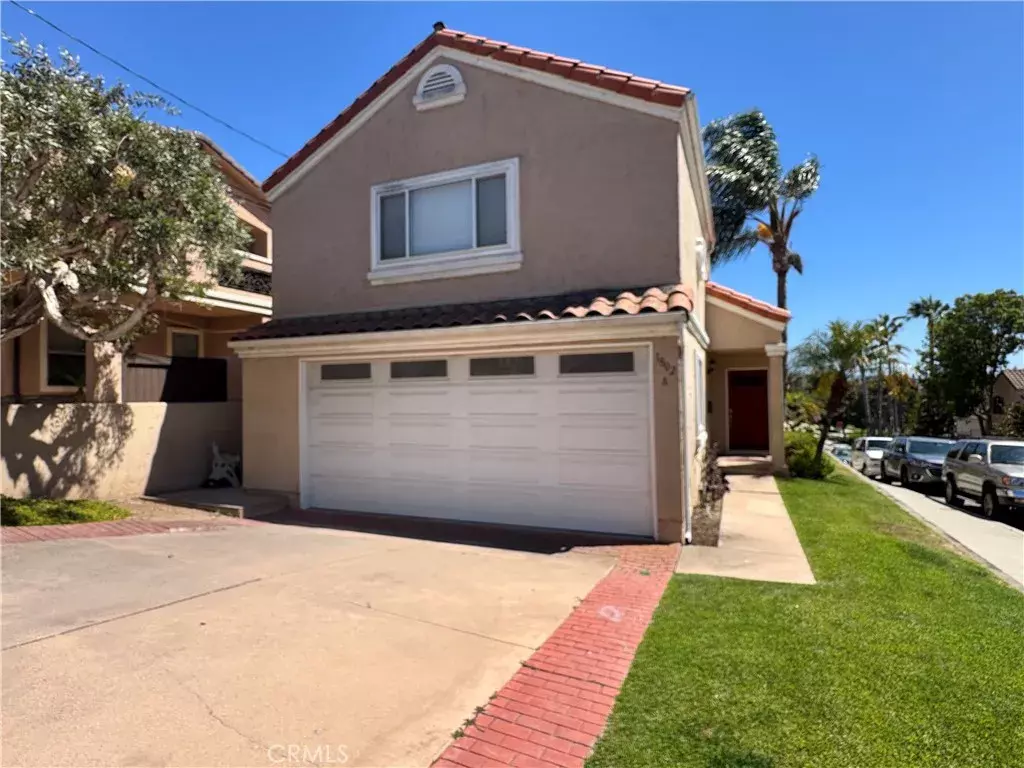 Redondo Beach, CA 90278,1802 Vanderbilt Lane #A