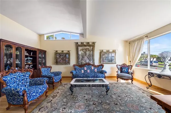 Rancho Palos Verdes, CA 90275,3943 Exultant Drive