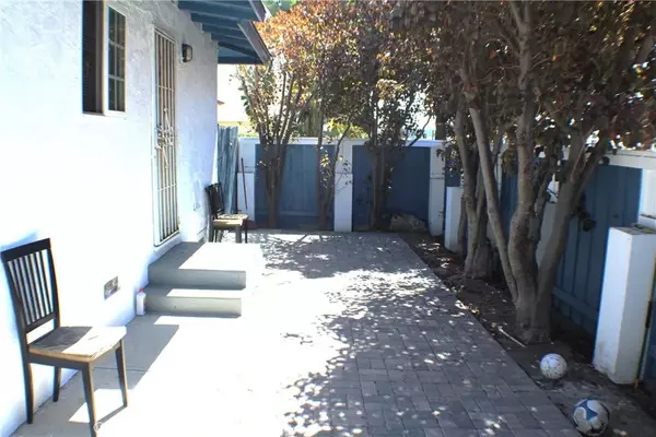 San Pedro, CA 90731,576 W 11th Street