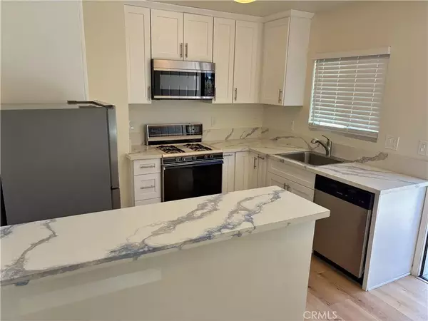 Torrance, CA 90503,21004 Henrietta #B