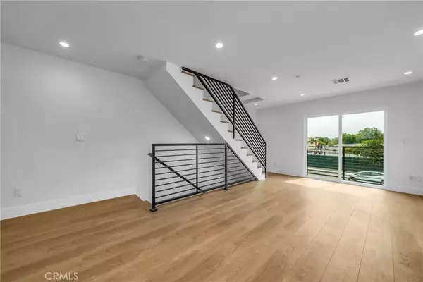 Studio City, CA 91602,4453 Colfax Ave #2
