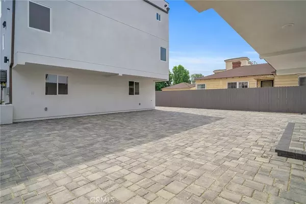 Studio City, CA 91602,4453 Colfax Ave #1