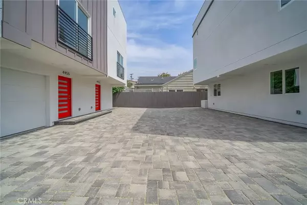 Studio City, CA 91602,4453 Colfax Ave #1