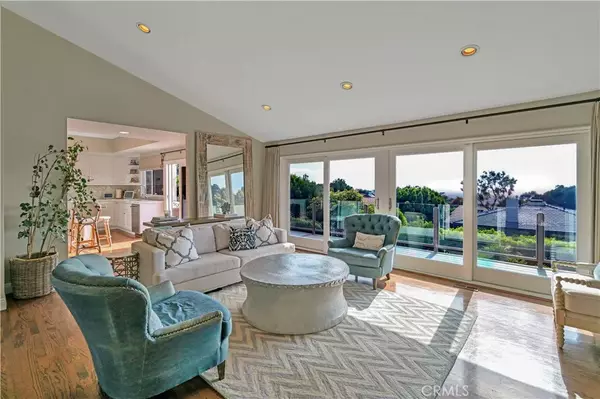 Palos Verdes Estates, CA 90274,1232 Via Coronel