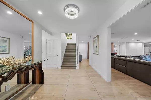 Los Angeles, CA 90049,11647 Bellagio Road