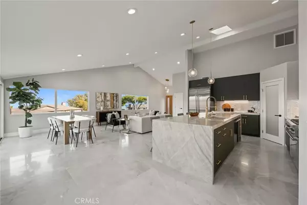 Rancho Palos Verdes, CA 90275,2704 Vista Mesa Drive