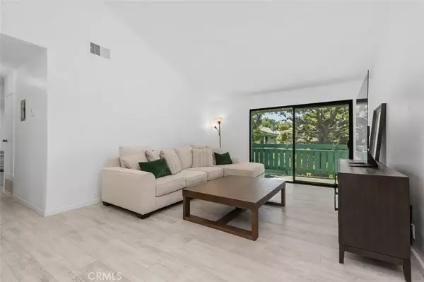 Torrance, CA 90502,20405 S Vermont Avenue #2