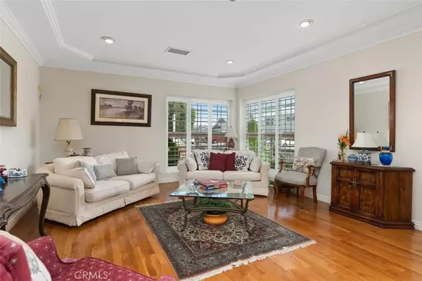 Lomita, CA 90717,25201 Walnut St