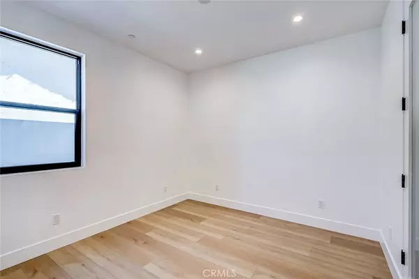 Redondo Beach, CA 90278,2604 Grant Avenue #B